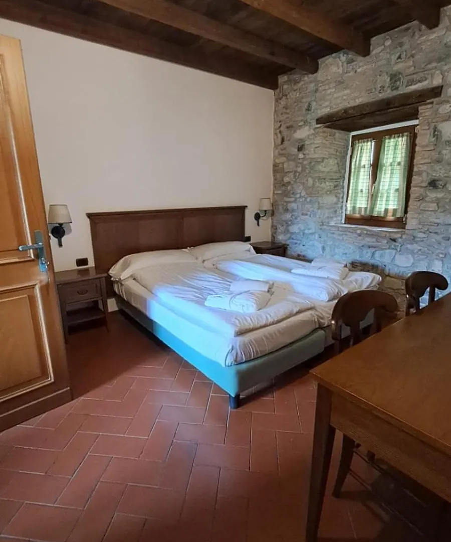 Cascina Belvedi Guest House Clanezzo